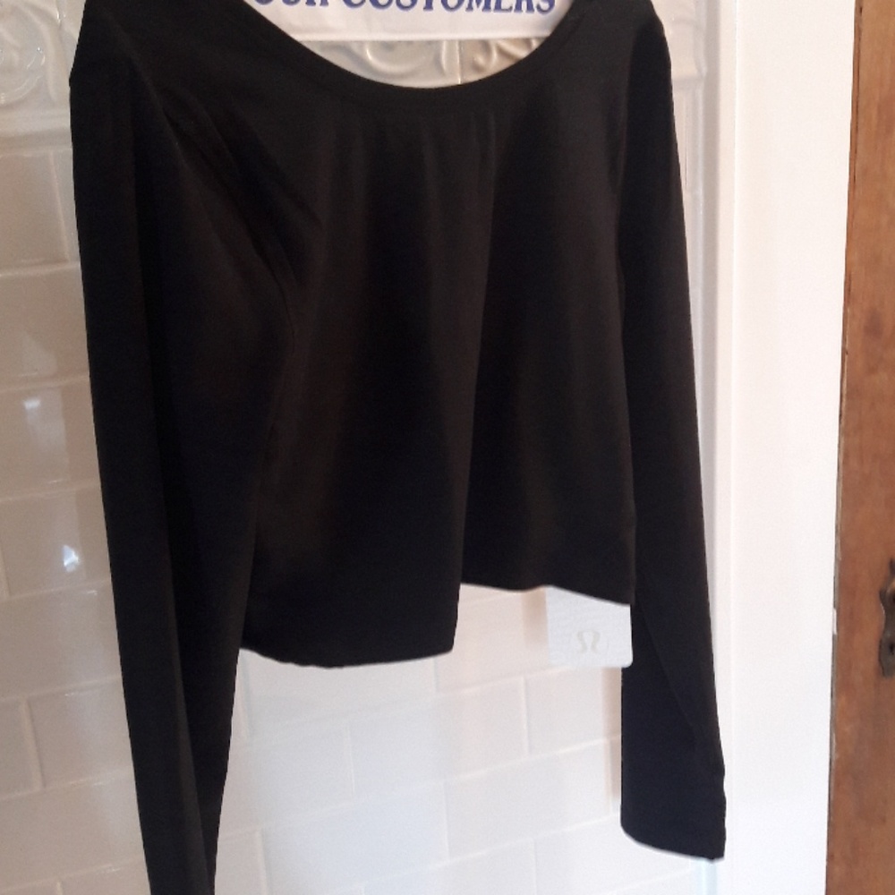 Lululemon cropped top large size 10